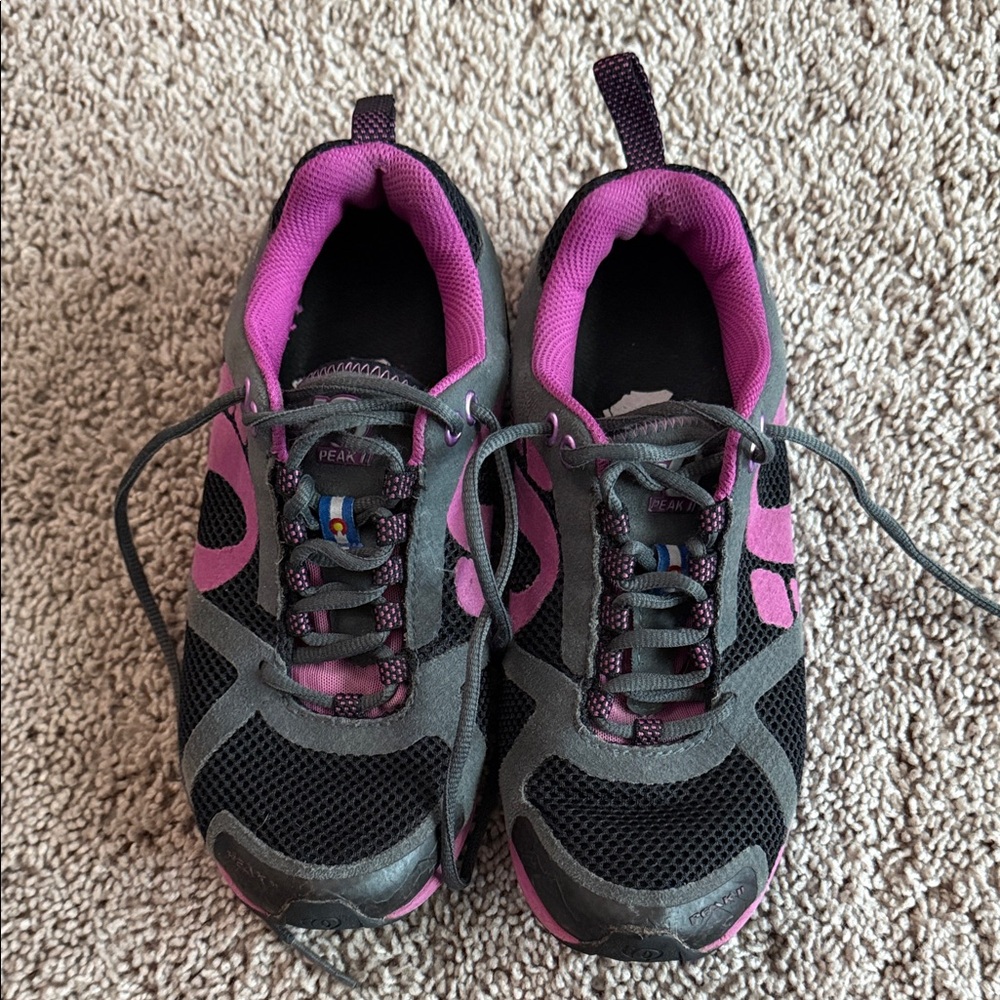 Pearl Izumi Pink and Black Running Shoes